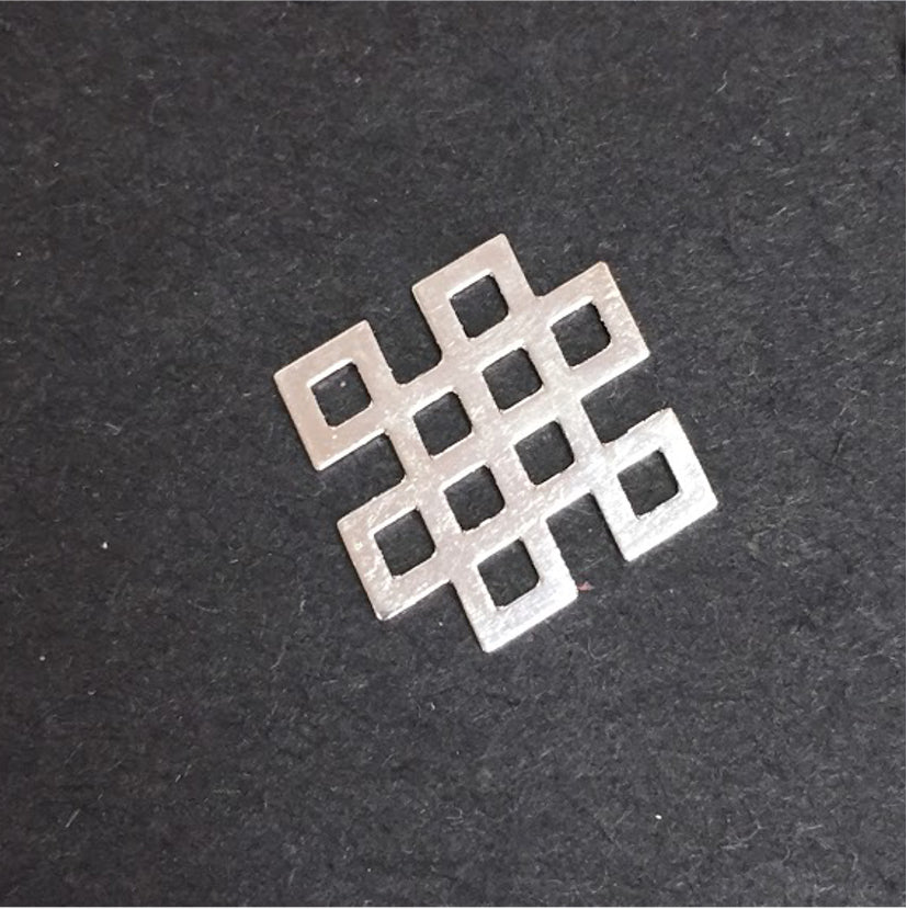 FP31 Infinito 25x22 mm Figura Baño Plata Figuras Bañadas en Oro y Plata hecho de Bronce Bañado en Plata 50 ml