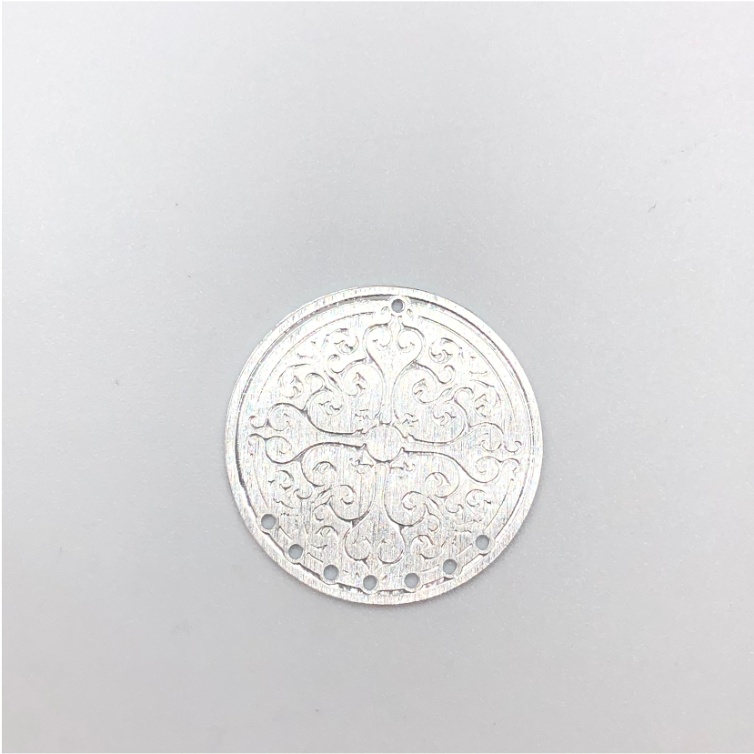 FP395 22 mm (7 perforaciones) Figura Baño Plata Figuras Bañadas en Oro y Plata hecho de Bronce Bañado en Plata 50 ml