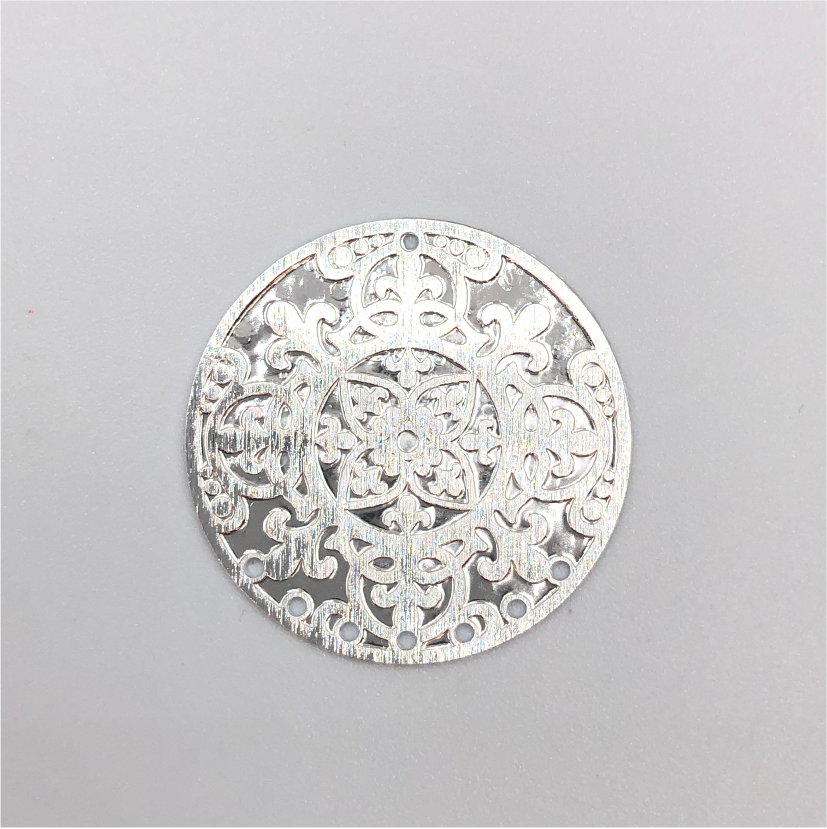 FP409 25 mm (7 perforaciones) Figura Baño Plata Figuras Bañadas en Oro y Plata hecho de Bronce Bañado en Plata 50 ml