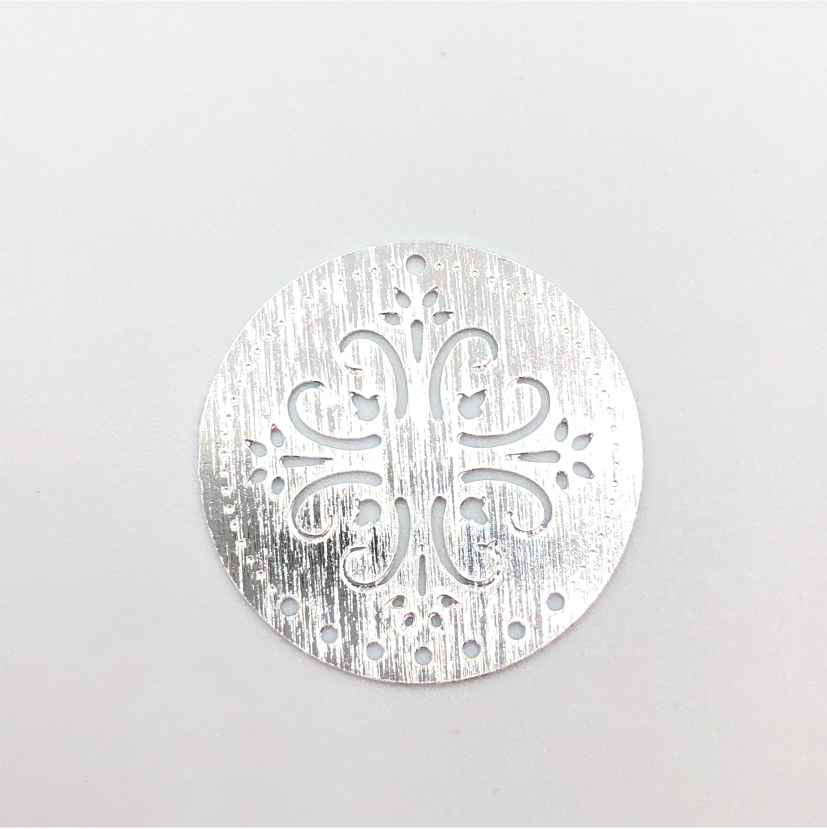 FP412 26 mm (7 perforaciones) Liz Figura Baño Plata Figuras Bañadas en Oro y Plata hecho de Bronce Bañado en Plata 50 ml