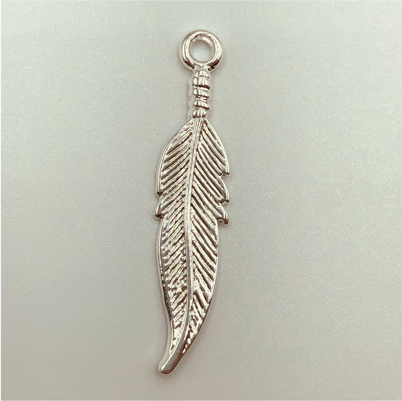 FP464 Pluma 40 x 7 mm Figura Baño Plata Figuras Bañadas en Oro y Plata hecho de Bronce Bañado en Plata 50 ml