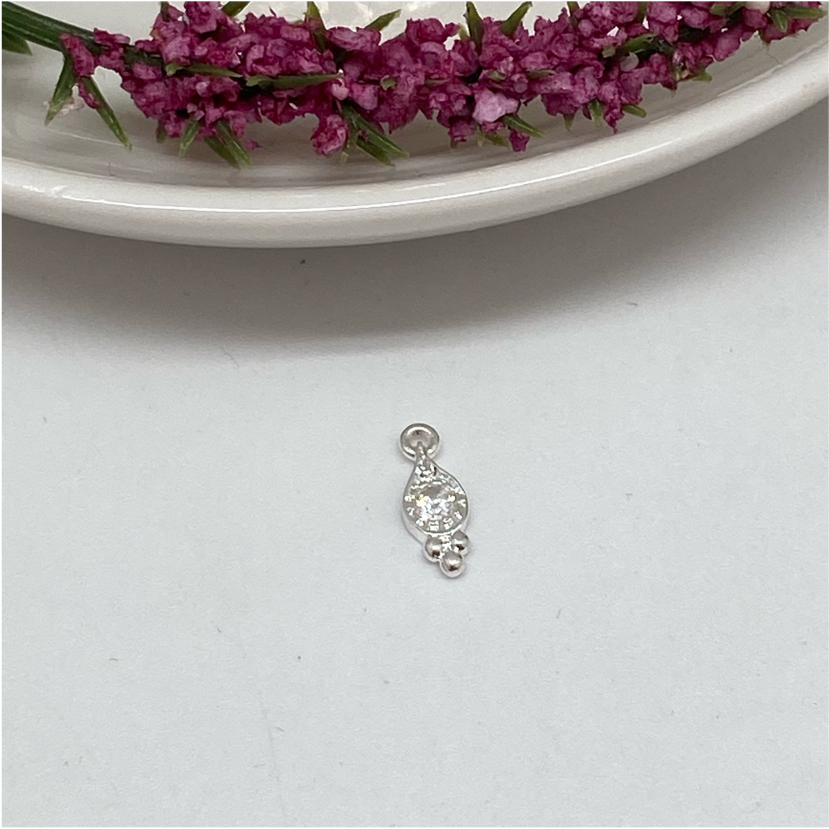 FP465 Colgante Punto de Luz Gota 3 Bolitas 8x4 mm Figura Baño Plata Figuras Bañadas en Oro y Plata hecho de Bronce Bañado en Plata 50 ml