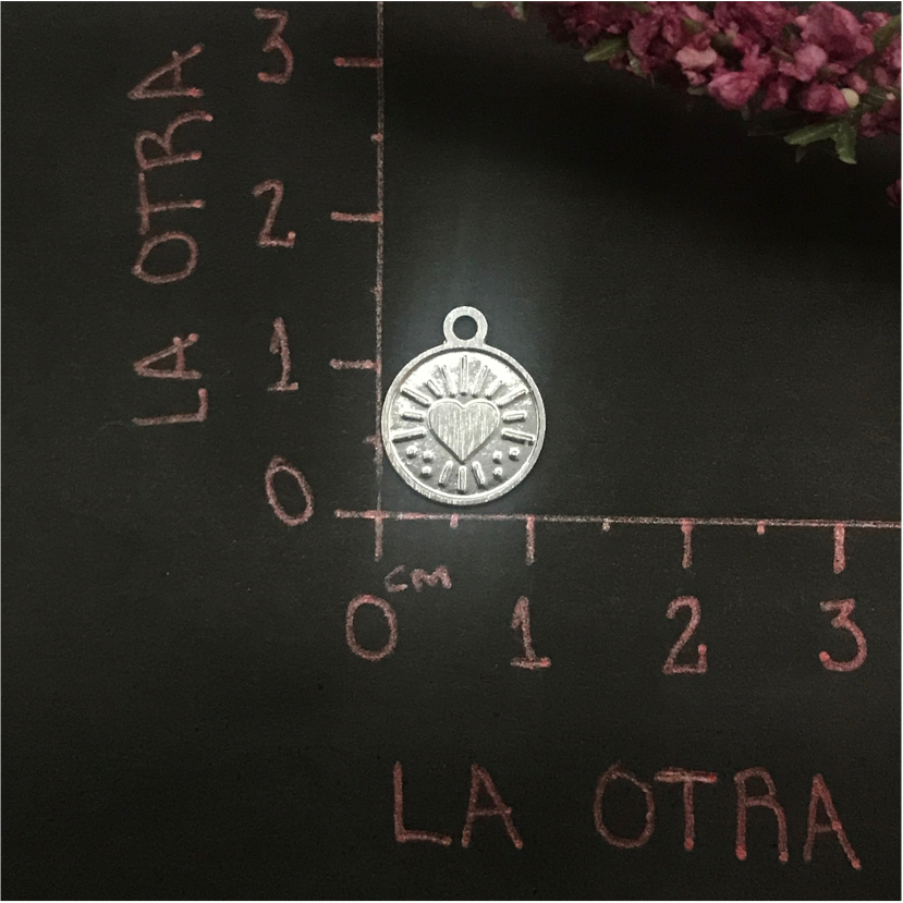 FP530 Colgante Corazón Rayas Figura Baño Plata Figuras Bañadas en Oro y Plata hecho de Bronce Bañado en Plata 50 ml