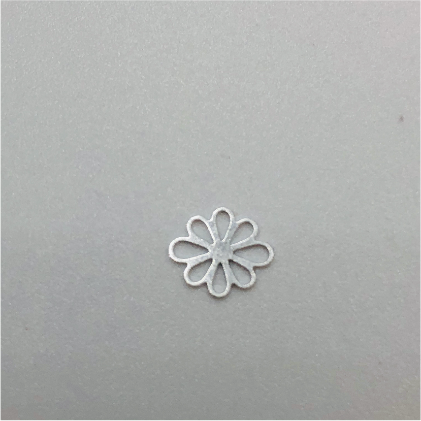 FP605 Flor Conector 8mm Figura Baño Plata Figuras Bañadas en Oro y Plata hecho de Bronce Bañado en Plata 50 ml