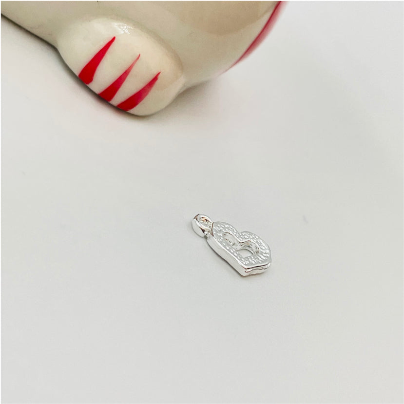 FP713 Corazón mini calado 11x6 mm Figura Baño Plata Figuras Bañadas en Oro y Plata hecho de Bronce Bañado en Plata 50 ml Joyas Bañadas en Plata