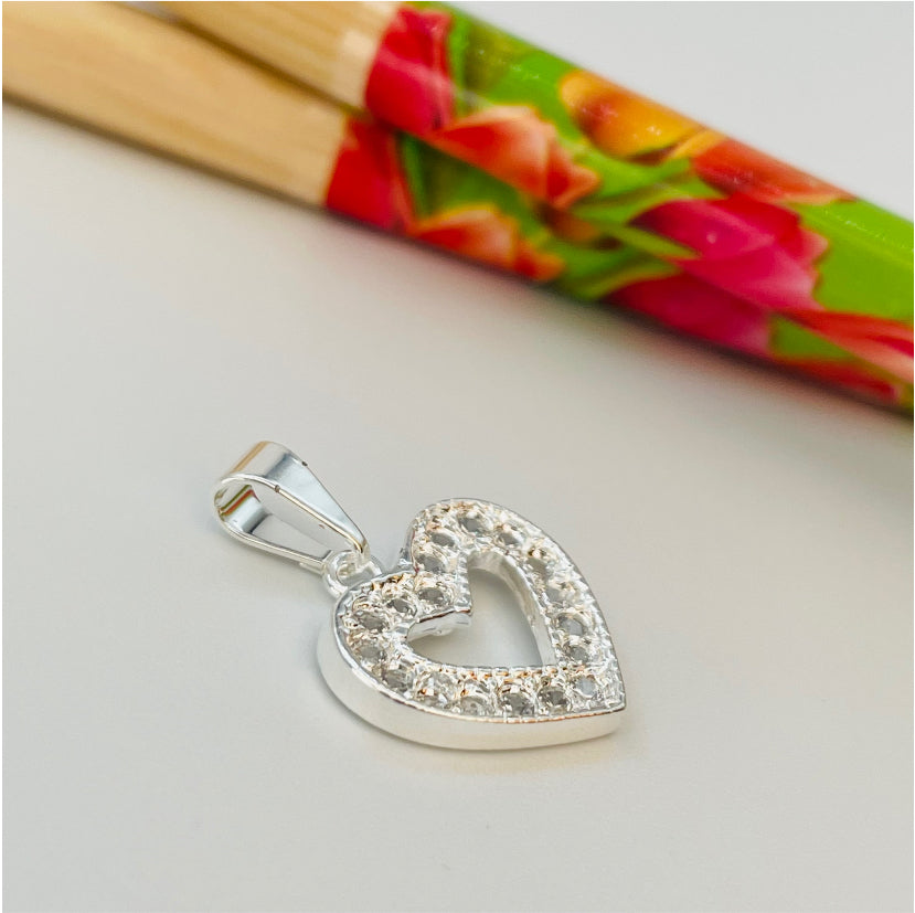 FP776 Colgante Corazón Calado con circones 20x18 mm más Balier Figura Baño Plata Figuras Bañadas en Oro y Plata hecho de Bronce Bañado en Plata 50 ml Joyas Bañadas en Plata