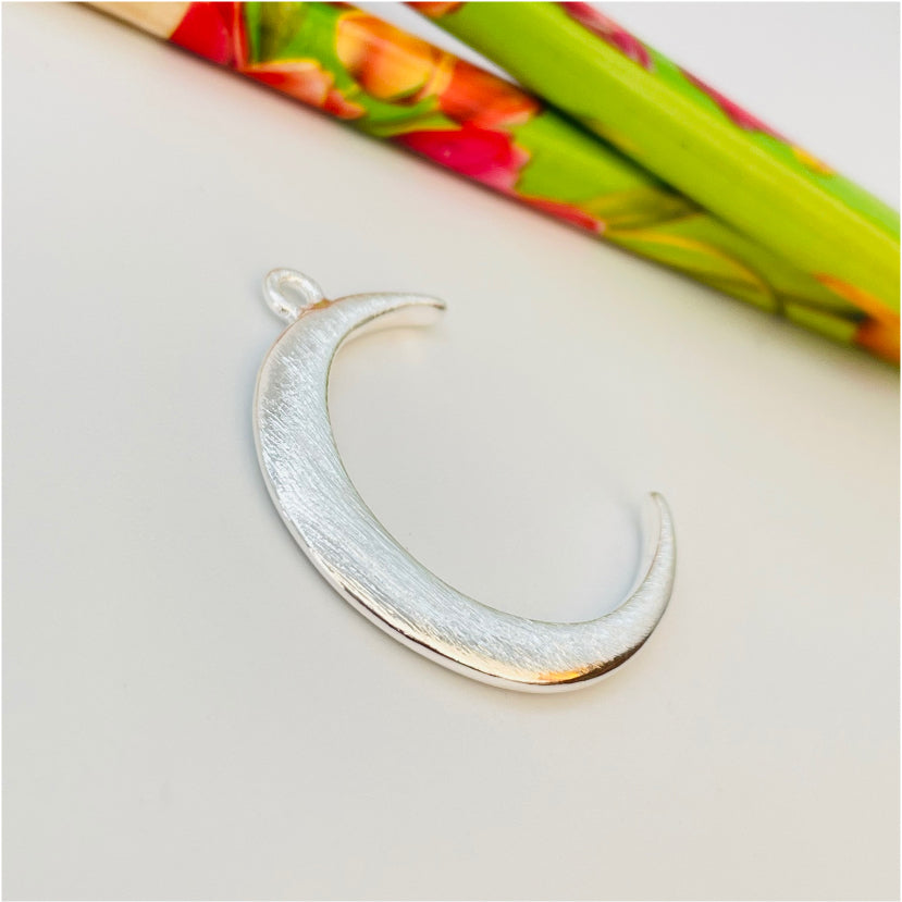 FP855 Colgante Midi Luna Lijado 24x24 mm más argollita Figura Baño Plata Figuras Bañadas en Oro y Plata hecho de Bronce Bañado en Plata 50 ml Joyas Bañadas en Plata