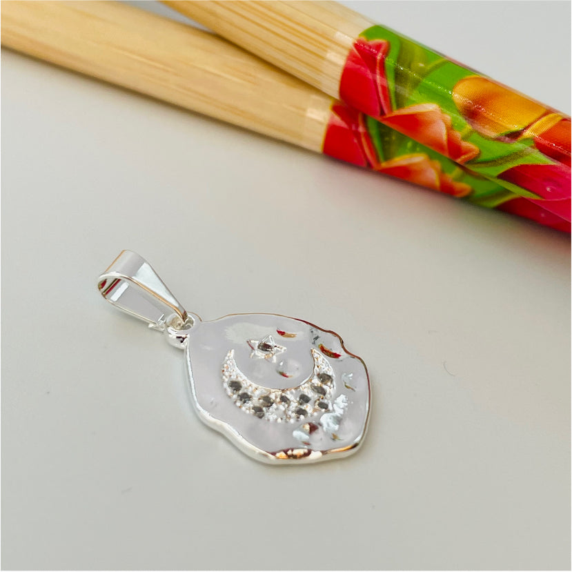 FP864 Colgante Forma Irregular con estrella y luna con circones 19x14 mm mas balier Figura Baño Plata Figuras Bañadas en Oro y Plata hecho de Bronce Bañado en Plata 50 ml Joyas Bañadas en Plata