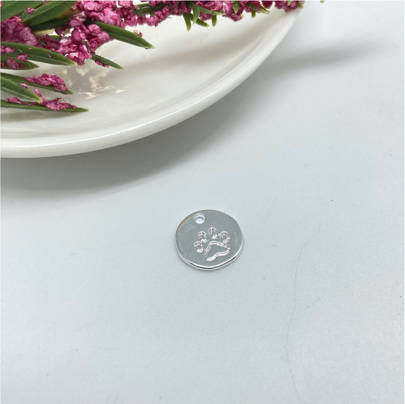 FP923 Medalla Patita de Perro estampada diá. 12 mm Figura Baño Plata Figuras Bañadas en Oro y Plata hecho de Bronce Bañado en Plata 50 ml Joyas Bañadas en Plata