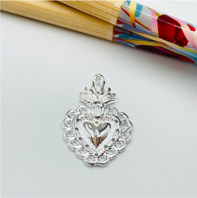 FP924 Detente Bordes Calados 26x18 mm Figura Baño Plata Figuras Bañadas hecho de Bronce Bañado en Plata 50 ml Joyas Bañadas en Plata