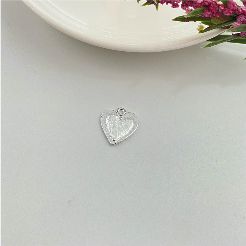 FP970 Colgante Corazón con corazón menor en relieve 14x14 mm Lijado Figura Baño Plata Figuras Bañadas hecho de Bronce Bañado en Plata 50 ml Joyas Bañadas en Plata