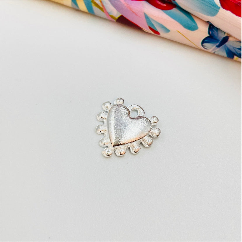 FP971 Colgante Corazón con bolitas en borde 13x13 mm Figura Baño Plata Figuras Bañadas hecho de Bronce Bañado en Plata 50 ml Joyas Bañadas en Plata