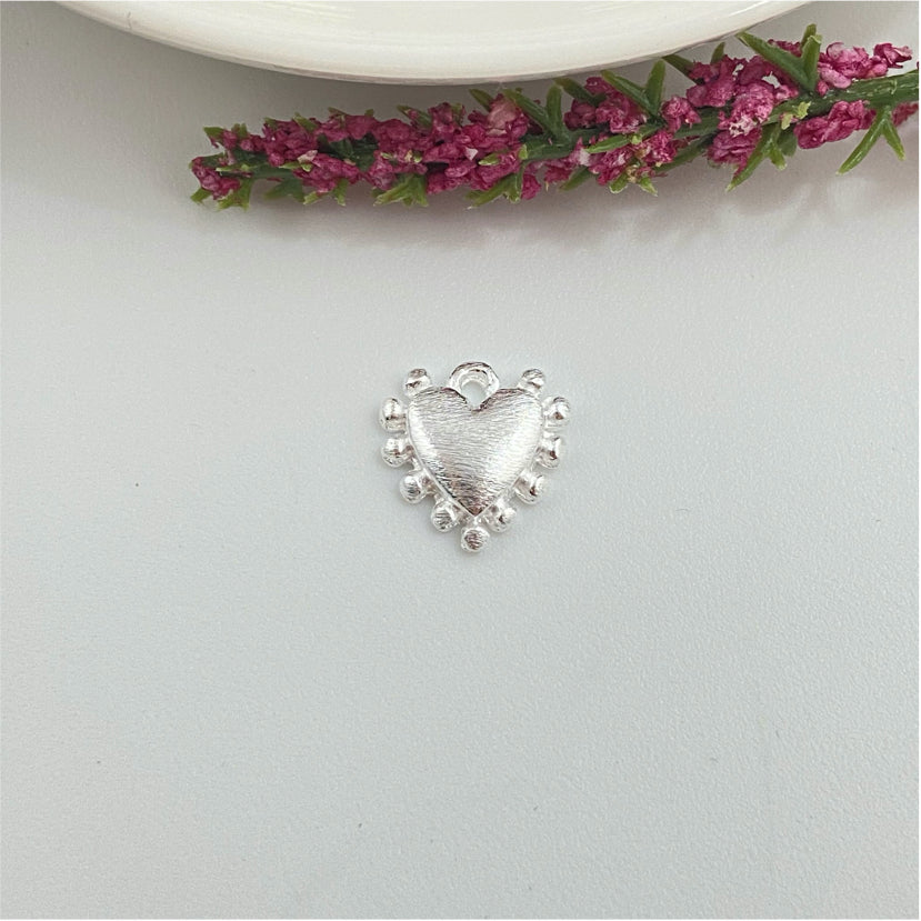 FP971 Colgante Corazón con bolitas en borde 13x13 mm Figura Baño Plata Figuras Bañadas hecho de Bronce Bañado en Plata 50 ml Joyas Bañadas en Plata