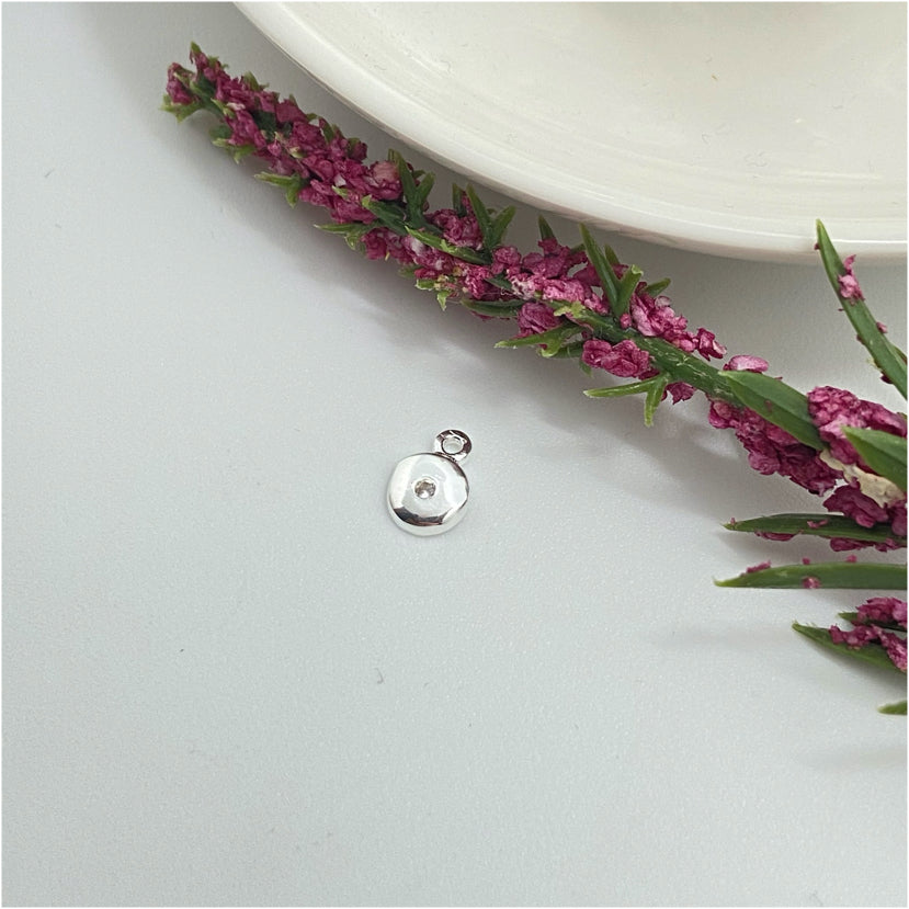 FP978 Colgante con Micro Circón central Diá 5 mm mas argollita Figura Baño Plata Figuras Bañadas hecho de Bronce Bañado en Plata 50 ml Joyas Bañadas en Plata