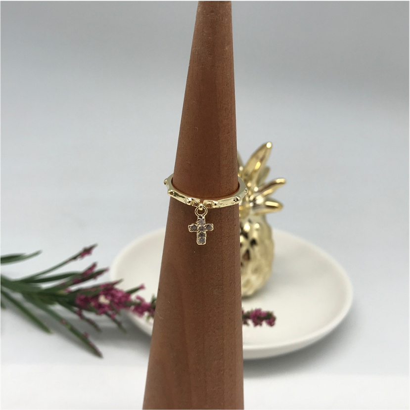 WO13 Anillo Denario Cruz Colgante Circones Versión 2 Anillo Baño Oro Anillos Bañadas en Oro y Plata hecho de Bronce Bañado en Oro 18K