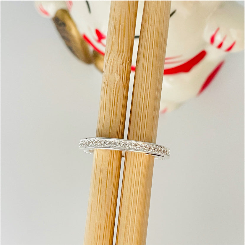 WP31 Anillo Medio Cintillo Circones Corazones calados laterales Ancho 2 mm Espesor 3 mm Anillo Baño Plata Anillos Bañados en Oro y Plata hecho de Bronce Bañado en Plata 50 ml Joyas Bañadas en Plata