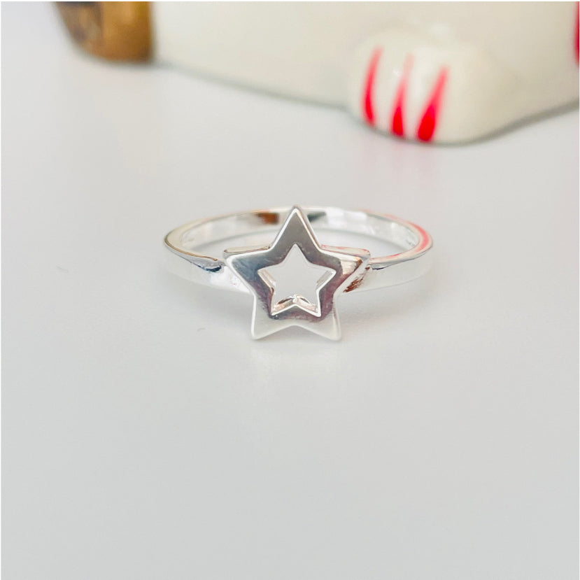 WP32 Anillo Estrella Calada de 9 mm Ancho Argolla 2 mm Anillo Baño Plata Anillos Bañados en Oro y Plata hecho de Bronce Bañado en Plata 50 ml Joyas Bañadas en Plata