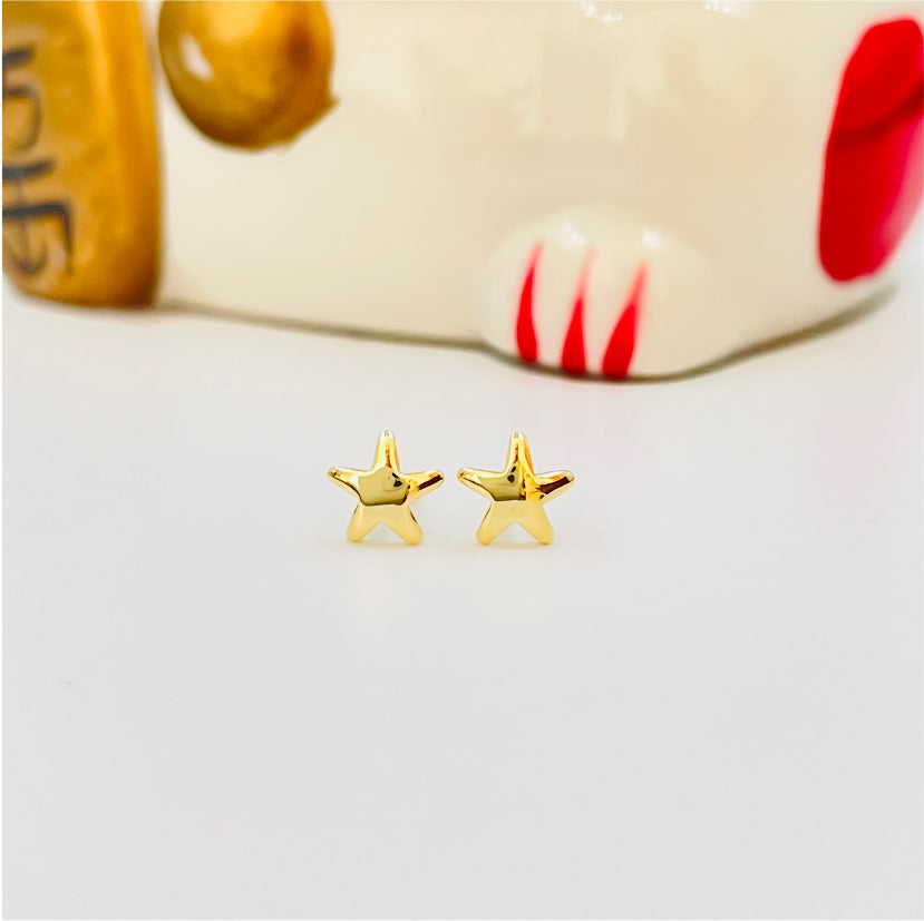 XO161 Aro Estrellita 5 mm con tope cerrado Aro Baño Oro Aros Bañados en Oro y Plata hecho de Bronce Bañado en Oro 18K