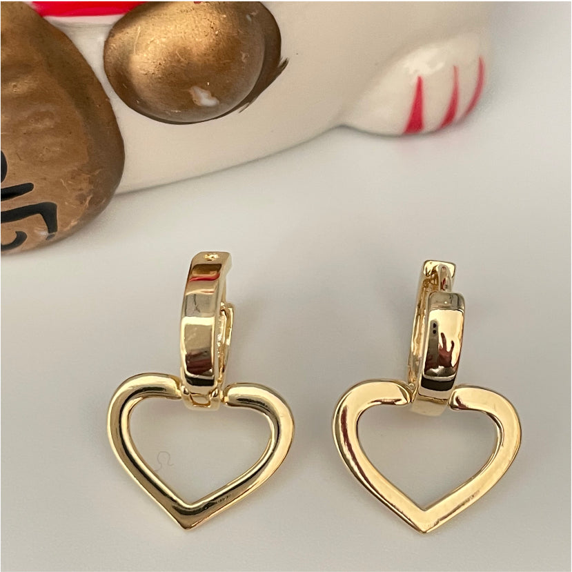 XO164 Aro Argolla Articulada de 3 mm espesor Corazón Calado Colgante 11 mm más argolla 8 mm Aro Baño Oro Aros Bañados en Oro y Plata hecho de Bronce Bañado en Oro 18K