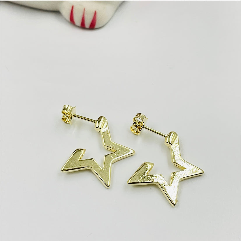 XO179 Aro Estrella tipo argolla 19 mm Aro Baño Plata Aros Bañados en Oro y Plata hecho de Bronce Bañado en Oro 18K