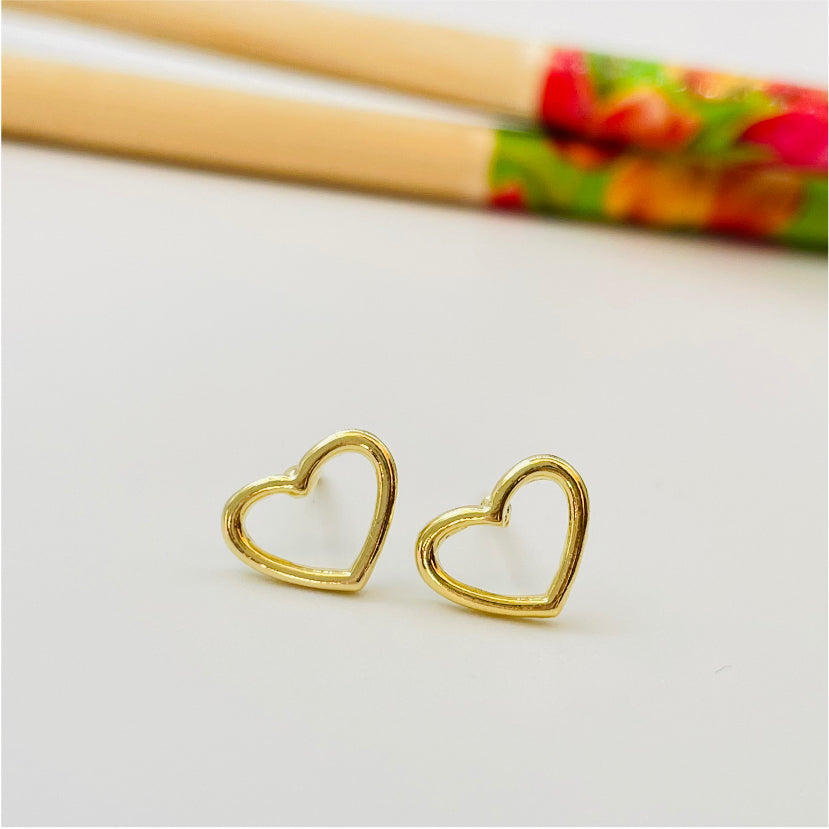XO199 Aro Corazón Calado Borde abombado 9 mm Aro Baño Oro Aros Bañados en Oro y Plata hecho de Bronce Bañado en Oro 18K Joyas Bañadas en Oro