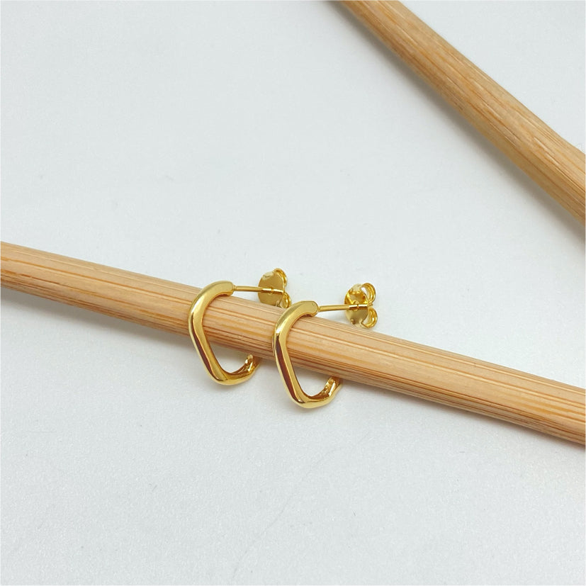 XO269 Argolla ovalada 14x8 mm Espesor 1.8 mm Aro Baño Oro Aros Bañados hecho de Bronce Bañado en Oro 18K Joyas Bañadas en Oro