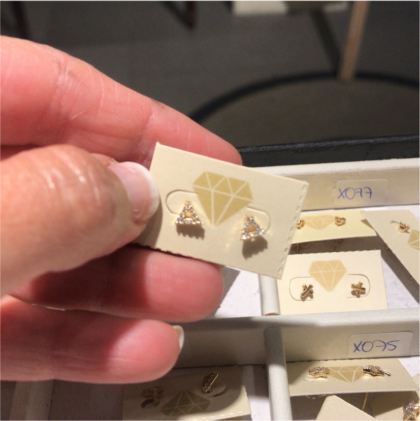 XO76 Triangulo Circones 5 mm Aro Baño Oro Aros Bañados en Oro y Plata hecho de Bronce Bañado en Oro 18K