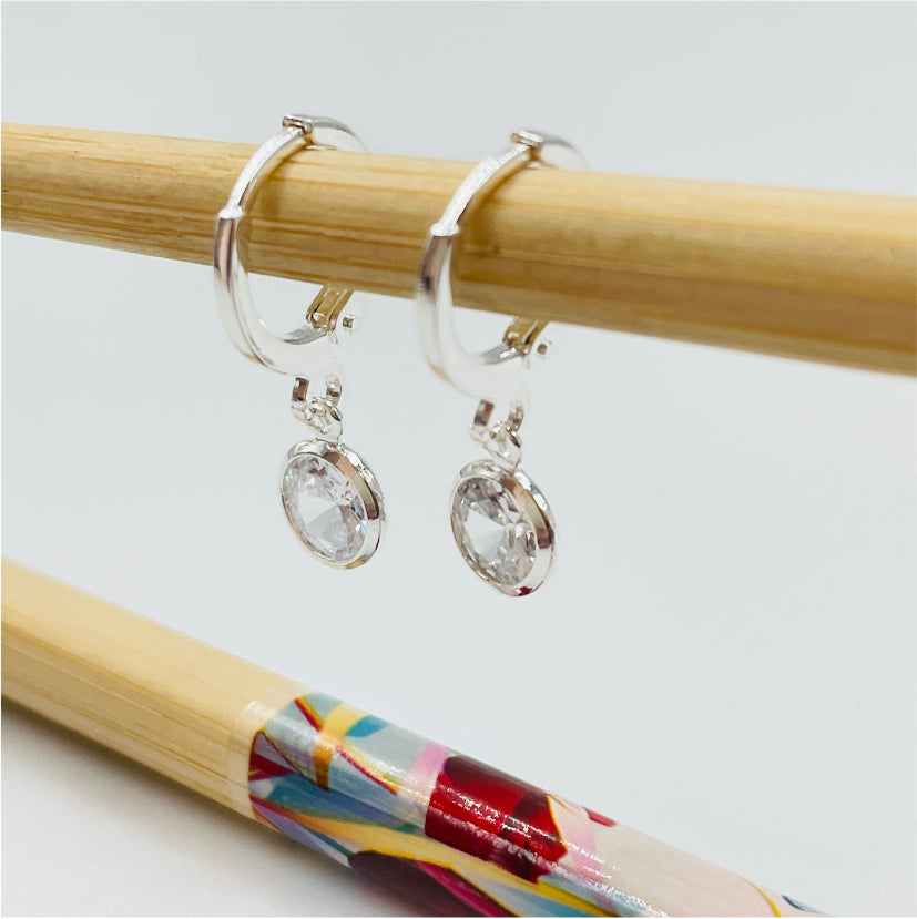 XP103 Argolla c Circón Redondo Aro Baño Plata Aros Bañados hecho de Bronce Bañado en Plata 50 ml Joyas Bañadas en Plata