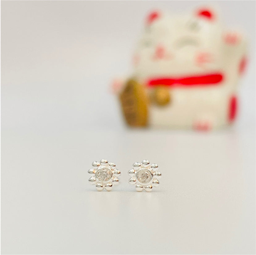 XP189 Aro Punto de Luz borde con puntitos 5 mm Aro Baño Plata Aros Bañados en Oro y Plata hecho de Bronce Bañado en Plata 50 ml