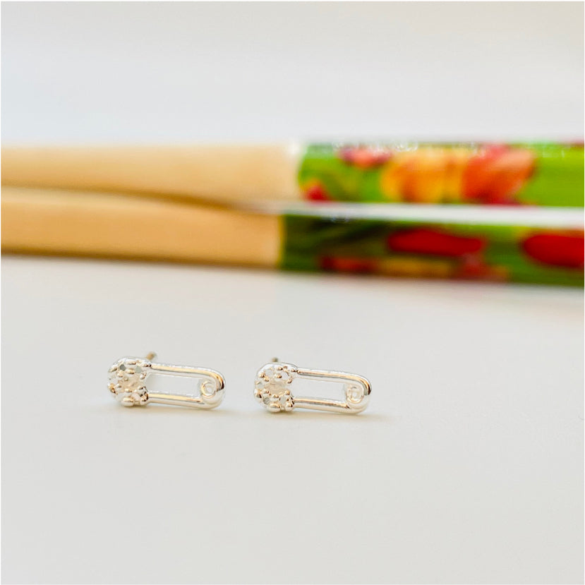XP191 Aro Mini Alfiler de Gancho 7x3 mm Aro Baño Plata Aros Bañados en Oro y Plata hecho de Bronce Bañado en Plata 50 ml Joyas Bañadas en Plata