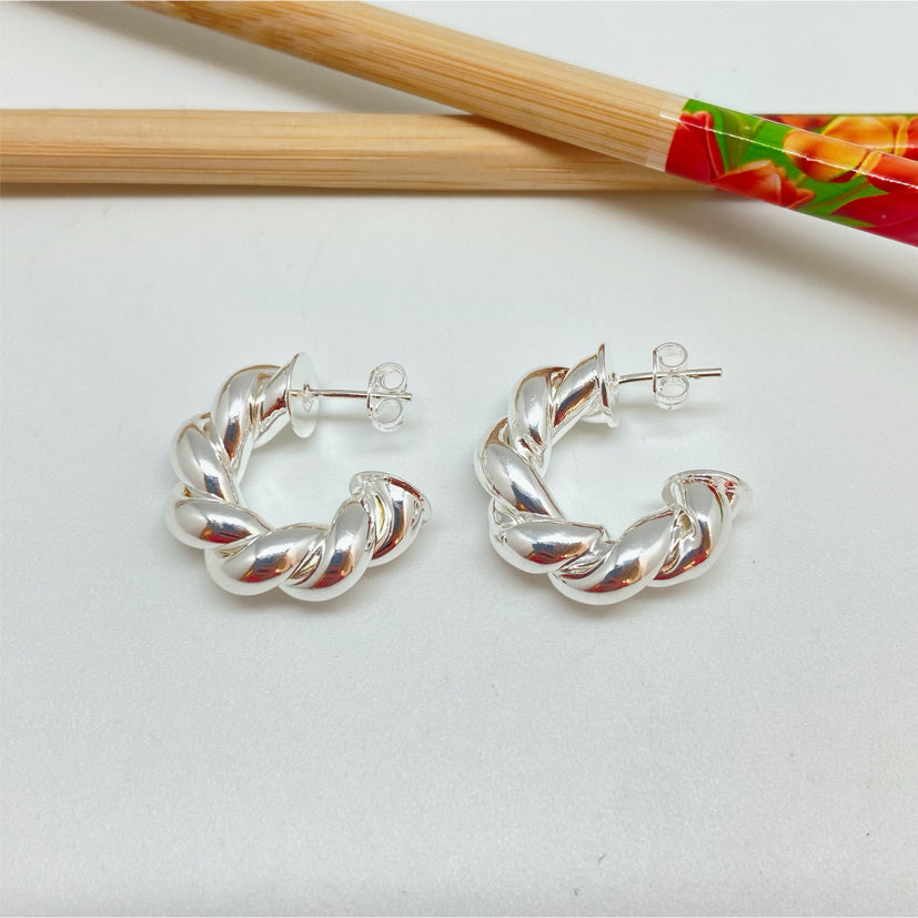 XP221 Aro Argolla trenzada 20 mm gruesa espesor 6 mm Aro Baño Plata Aros Bañados hecho de Bronce Bañado en Plata 50 ml Joyas Bañadas en Plata