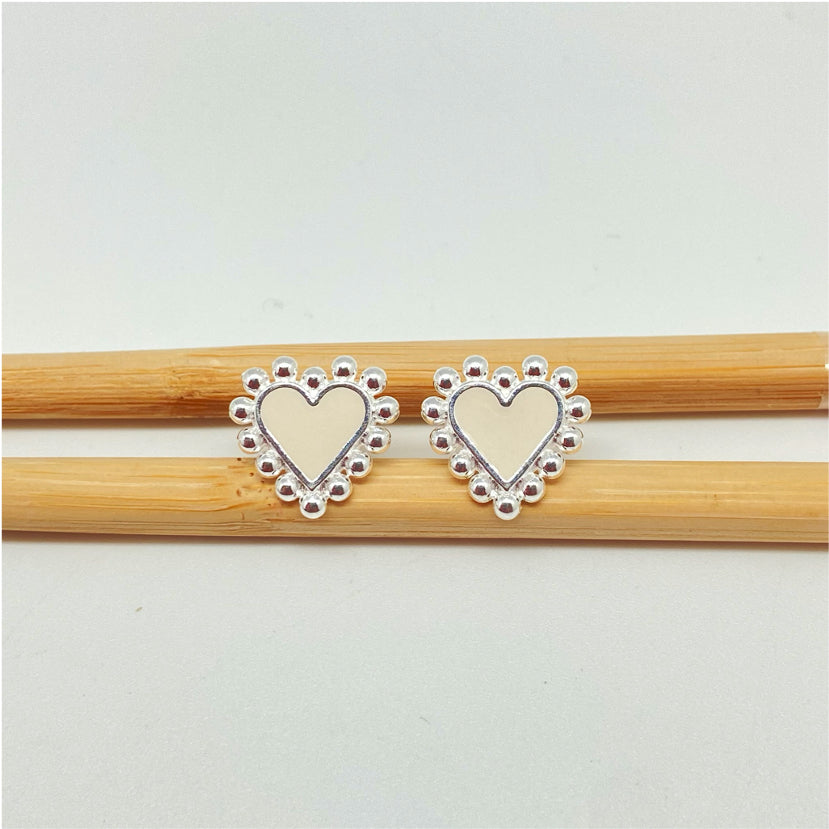 FP985 Colgante Mini Letra Diá. 11 mm Borde Rutilado Figura Baño Plata Figuras Bañadas hecho de Bronce Bañado en Plata 50 ml Joyas Bañadas en Plata XP253-Hueso