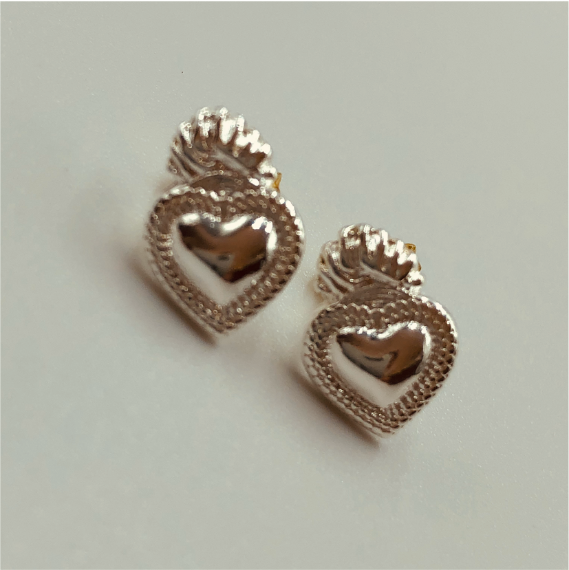 XP53 Aro Detente Sagrado Corazón 14x9 mm Aro Baño Plata Aros Bañados en Oro y Plata hecho de Bronce Bañado en Plata 50 ml Joyas Bañadas en Plata