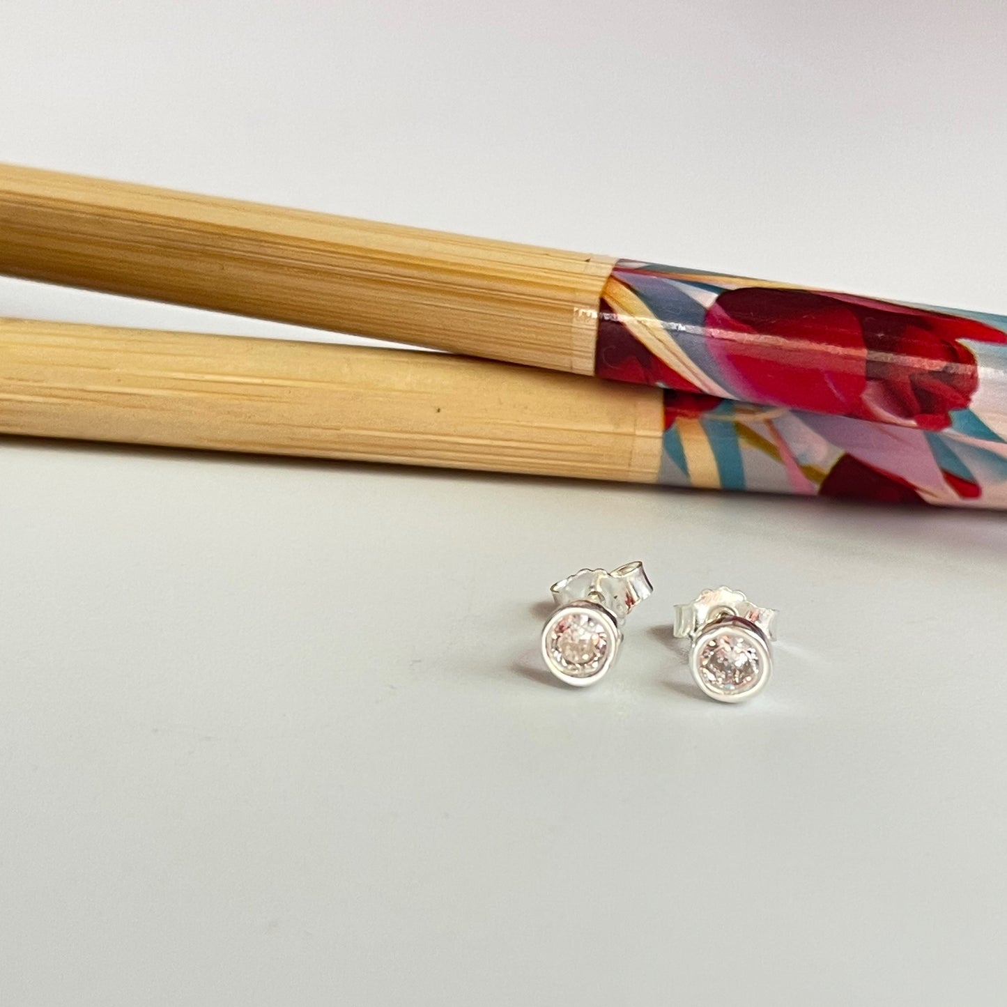 XS20001 Aro de Plata 950 Punto de Luz diá. 4.2 mm Aro Plata 950 Aros Bañados hecho de Bronce Bañado en Plata 50 ml Joyas Bañadas en Plata