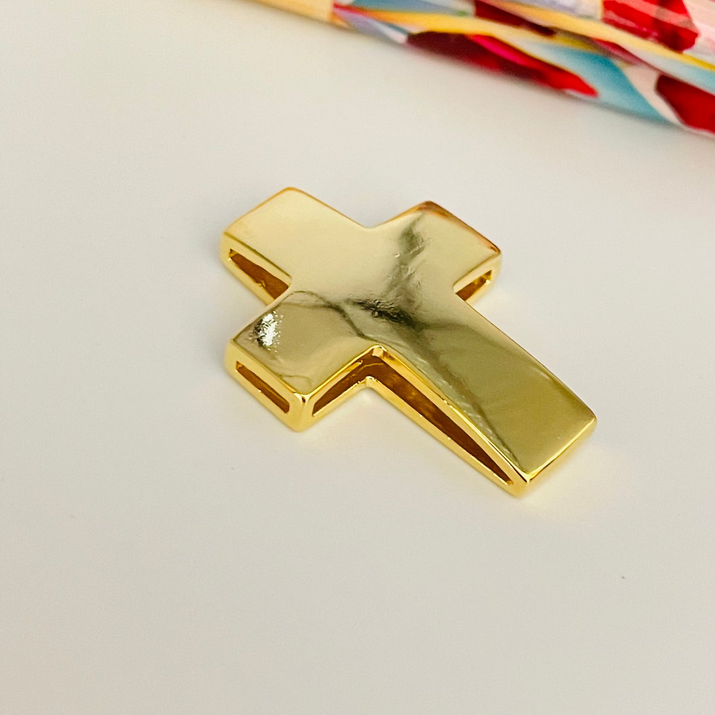 FO903 Cruz Lisa para pasar 30x21 mm espesor 4 mm Figura Baño Oro