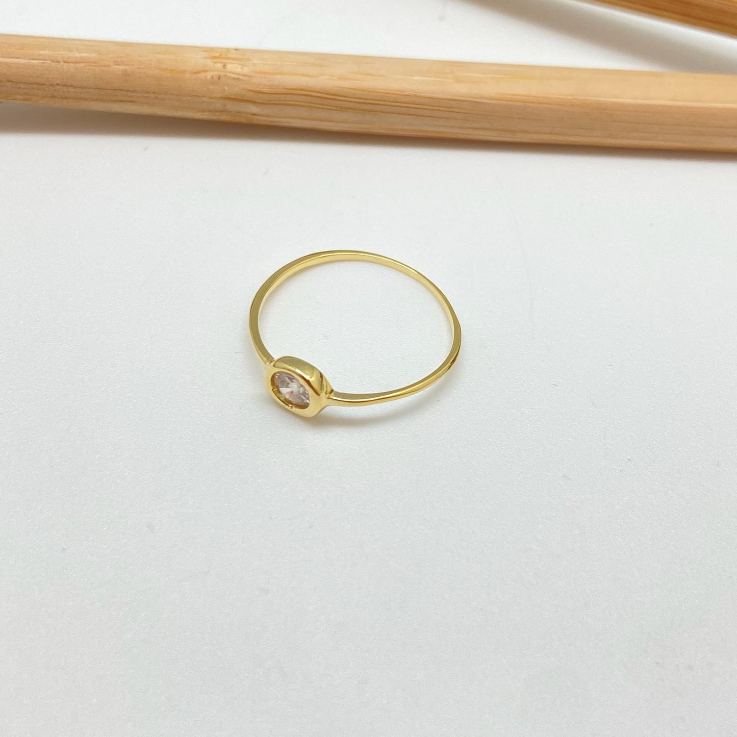 WO58 Anillo solitario circon cristal 5 mm argolla 1 mm espesor Anillo Baño Oro Anillos Bañados hecho de Bronce Bañado en Oro 18K Joyas Bañadas en Oro