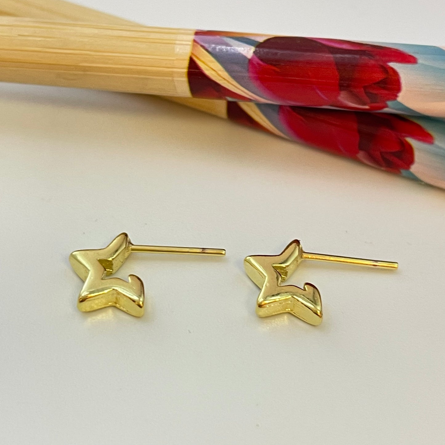 XO291 Aro argolla estrella chica 10 mm Espesor 2 mm Aro Baño Oro