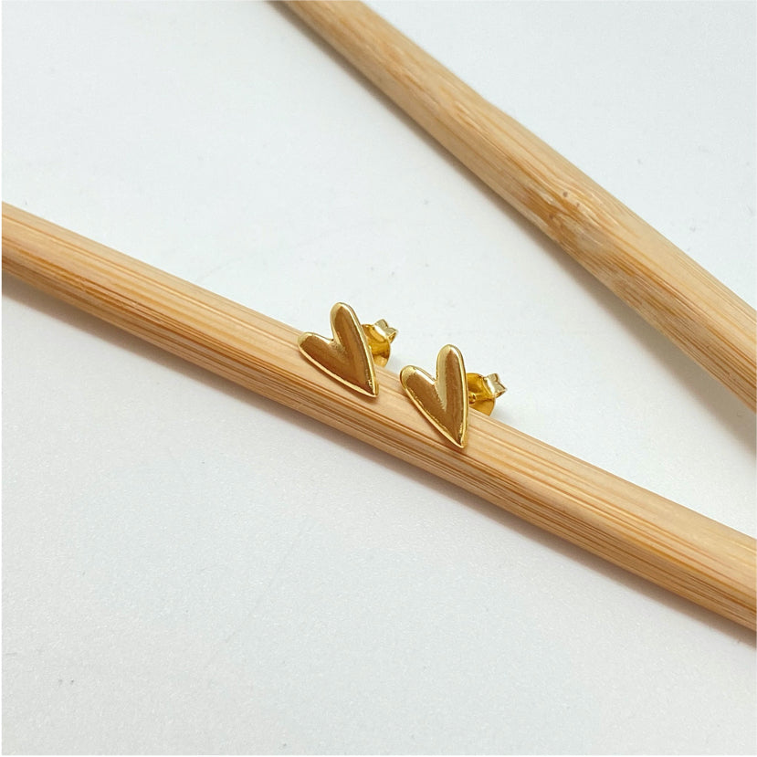 XO286 Aro corazon alargado 10 x 7 mm Aro Baño Oro Aros Bañados hecho de Bronce Bañado en Oro 18K Joyas Bañadas en Oro