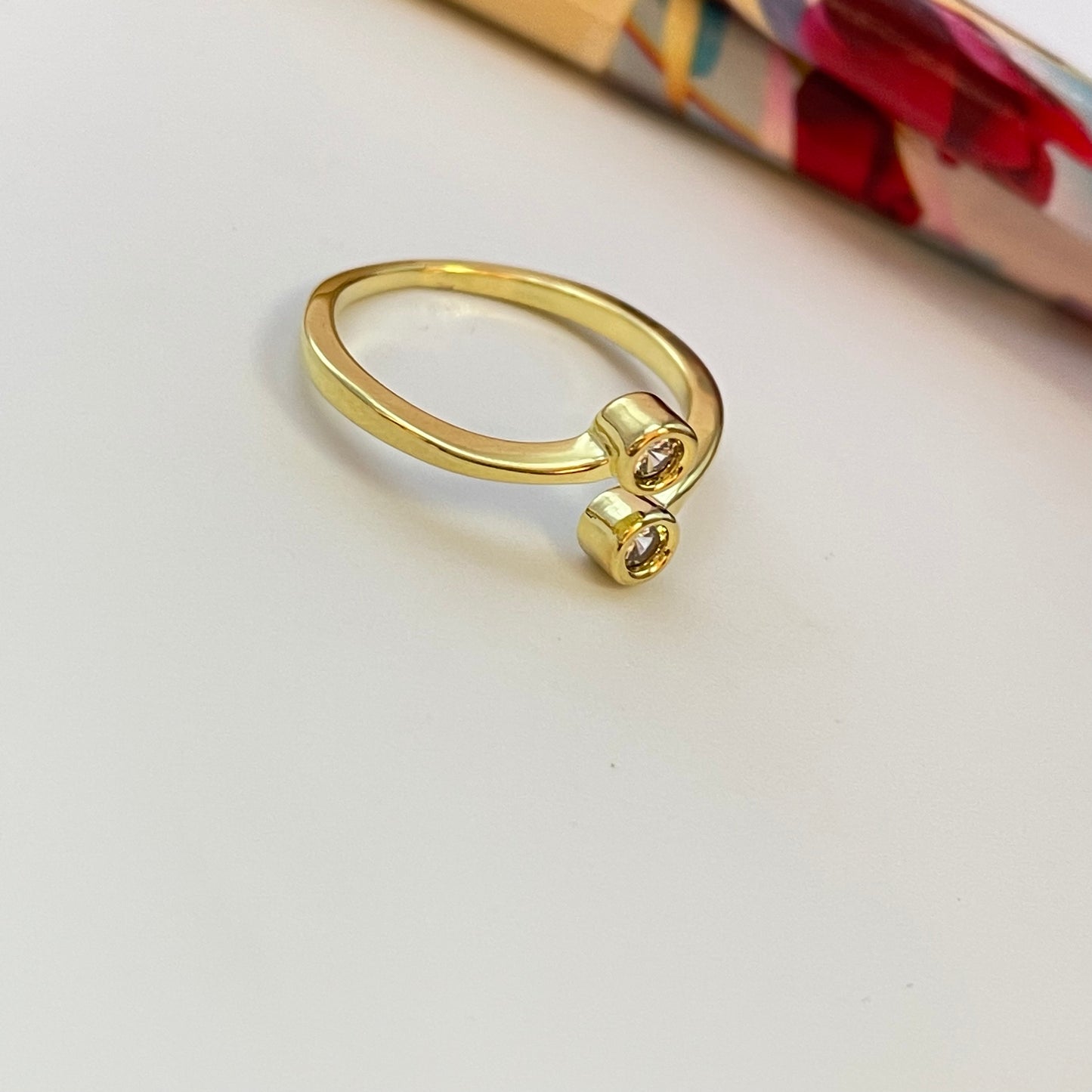 WO54 Anillo Regulable con 2 circones de 3 mm en los extremos Espesor de la Argolla 1.8 mm Anillo Baño Oro Anillos Bañados hecho de Bronce Bañado en Oro 18K Joyas Bañadas en Oro