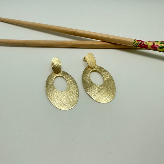 XO314 Aro Ovalado Lijado Largo total 50 mm Base 15 x 10 mm Figura Oval 40 x 28 mm Aro Baño Oro