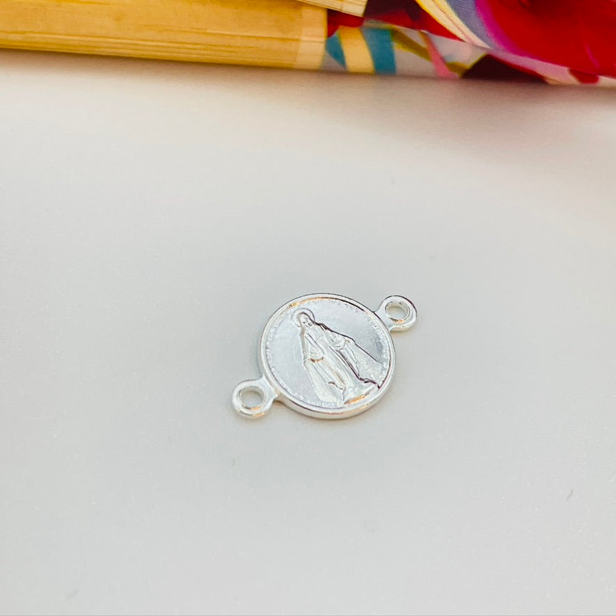 FP1046 Conector Virgen de los Milagros 9 mm mas argollitas Figura Baño Plata