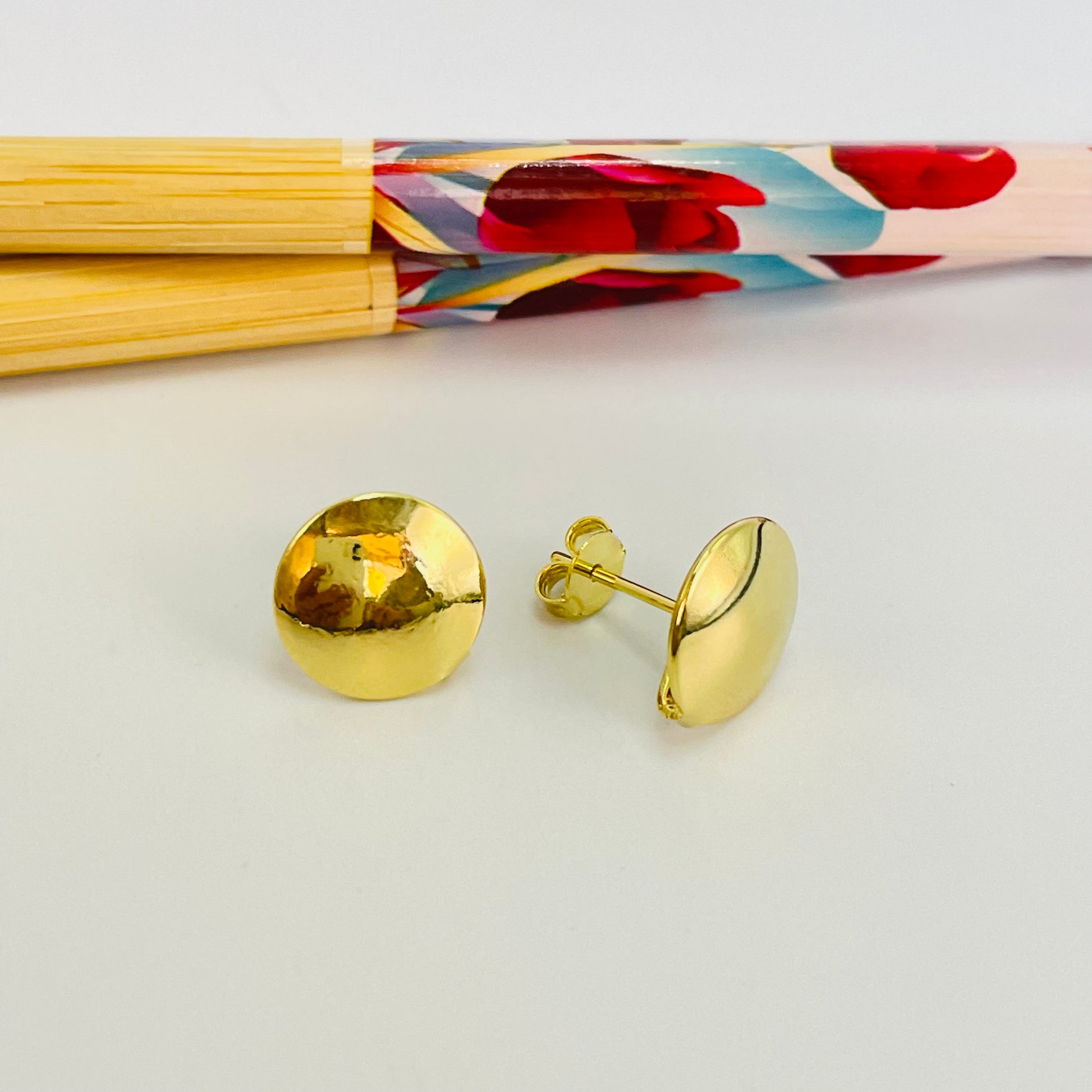 XO391 Aro Redondo diá. 10 mm Espesor 1 mm Aro Baño Oro Aros Bañados hecho de Bronce Bañado en Oro 18K Joyas Bañadas en Oro