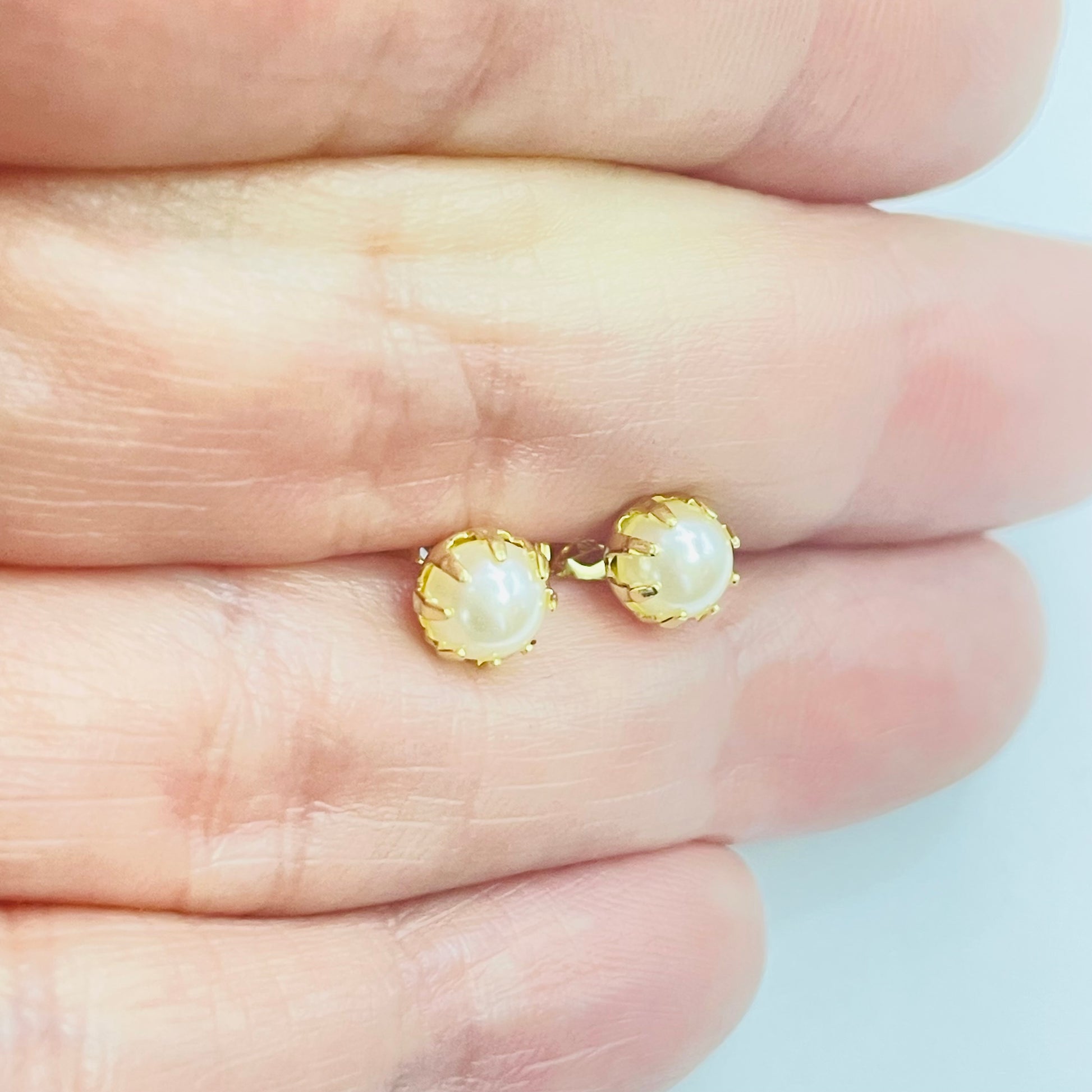 XO162 Aro Perla dia. 5 mm con tope cerrado Aro Baño Oro Aros Bañados en Oro y Plata hecho de Bronce Bañado en Oro 18K Joyas Bañadas en Oro