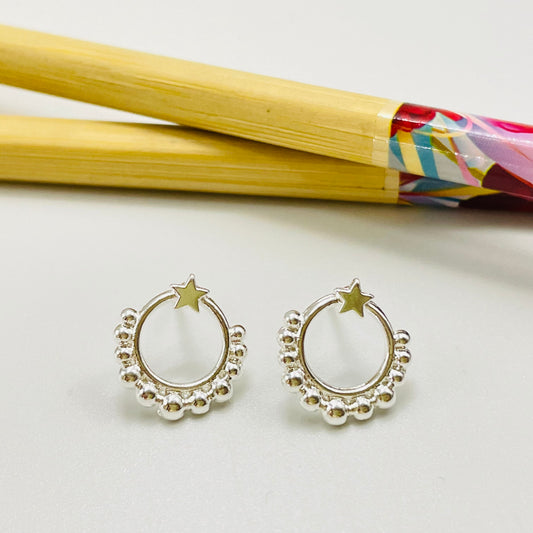 XP383 Aro Argolla frontal bolitas y estrella superior diá. 13 mm Espesor 1.2 mm Aro Baño Plata Aros Bañados hecho de Bronce Bañado en Plata 50 ml Joyas Bañadas en Plata