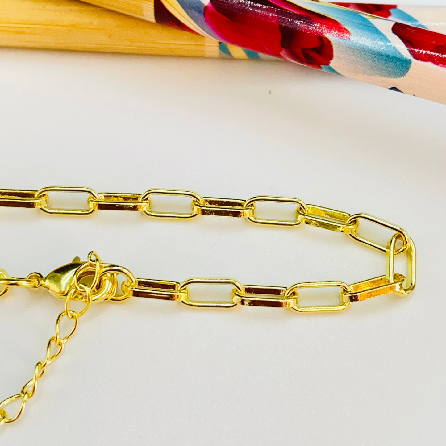 PO28 Pulsera tipo Cartier Eslabón 4.8 x 3.8 mm Largo 40 cm más extensor 5 cm Pulsera Baño Oro