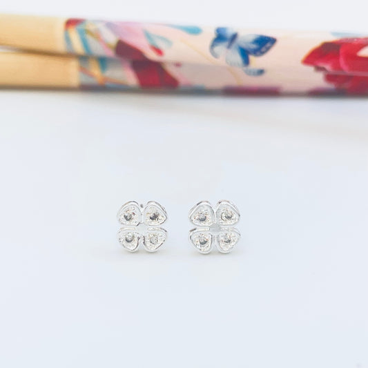 Joyas por Mayor Joyas Bañadas en Plata por Mayor Insumos para Joyas XP556 Aro Trébol Small con Circones 8 x 8 mm Espesor 1.2 mm Aro Baño Plata