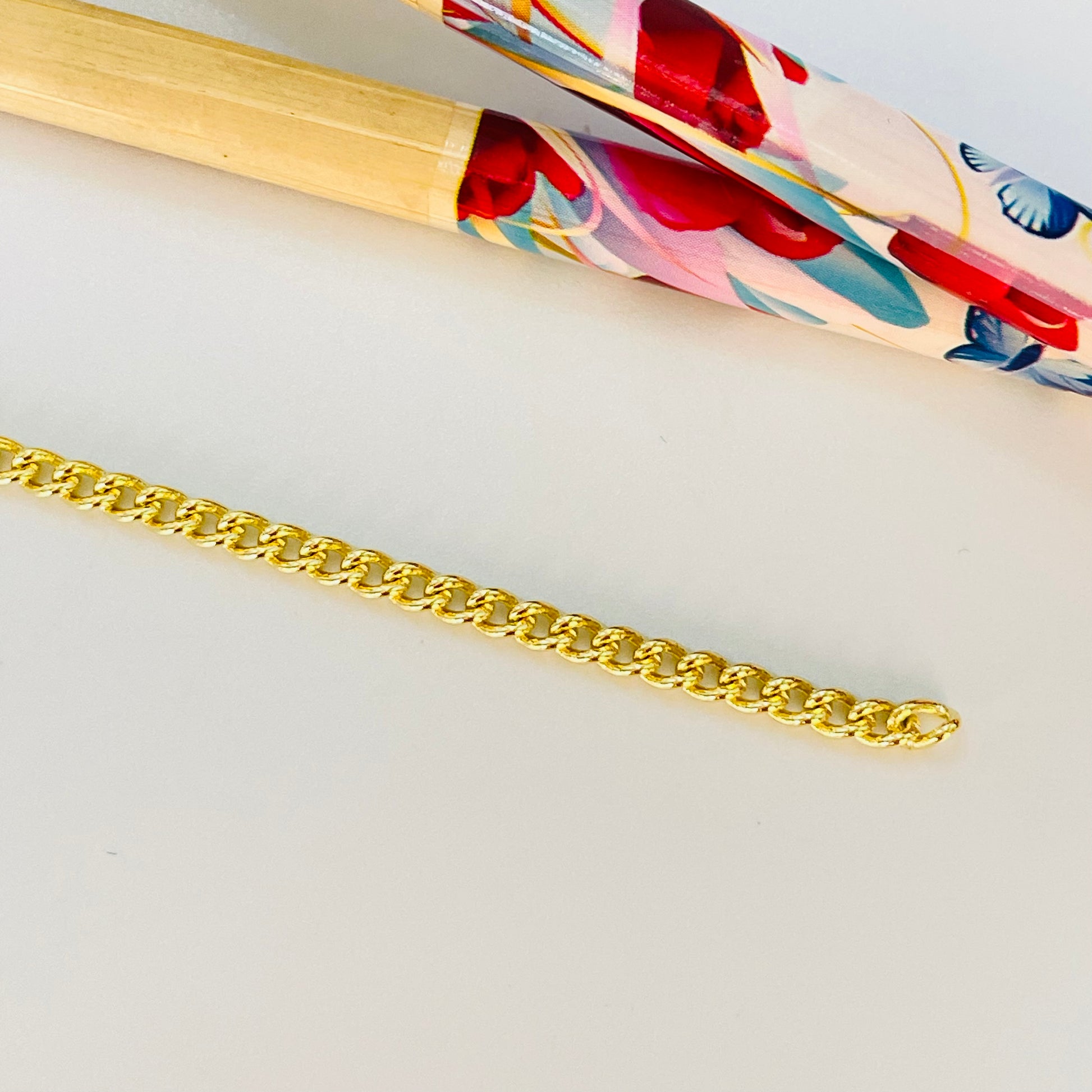 CO180 Cadena Grumet Ancho 3 mm Espesor 3 mm Eslabon 3 x 3 mm Cadena por Metro Baño Oro Cadenas Bañadas hecho de Bronce Bañado en Oro 18K Joyas Bañadas en Oro