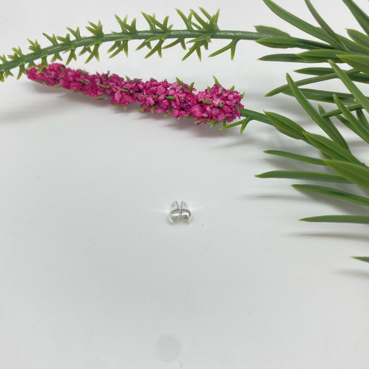 AP155 Tapanudo 2 argollas diá. 2.5 mm VENTA POR UNIDAD Accesorio Baño Plata