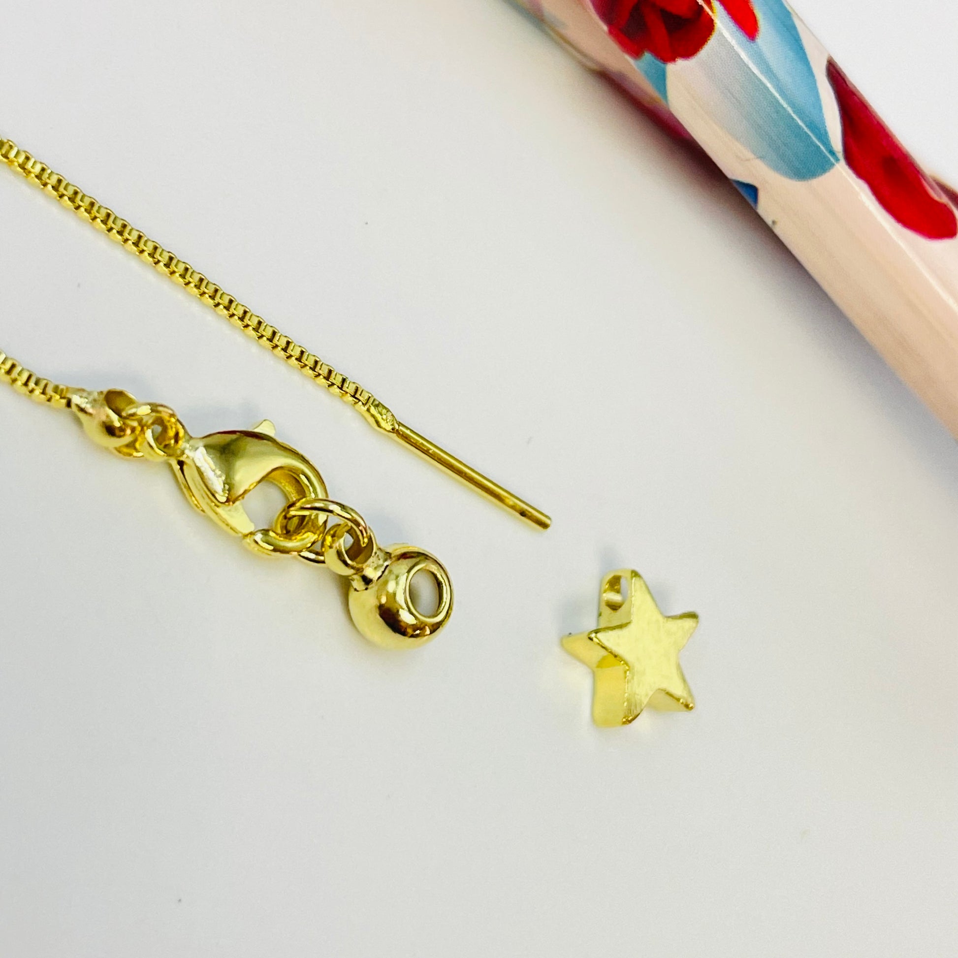 Joyas por Mayor Joyas Bañadas en Oro por Mayor Insumos para Joyas CO209 Cadena Veneciana de 1mm con bolita con silicona y palito Cadena Terminada Baño Oro