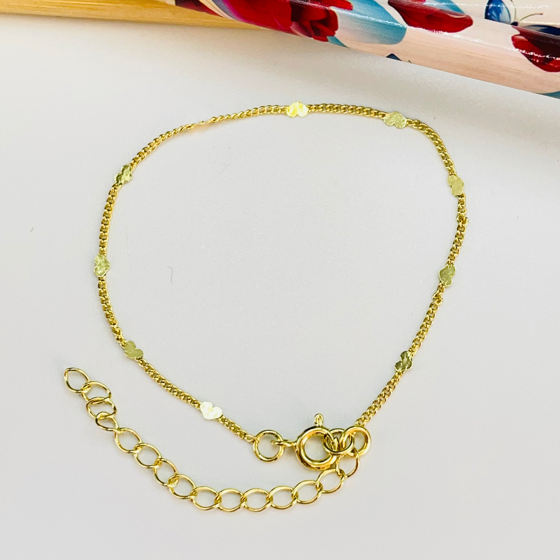 Joyas por Mayor Joyas Bañadas en Oro por Mayor Insumos para Joyas PO34 Pulsera Cadena Grumet 2 mm y Mini Corazones de 3 mm Largo 15 cm más extensor de 5 cm Pulsera Baño Oro